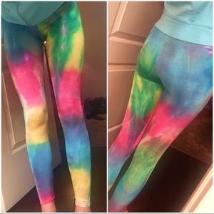 Blackmilk Barbie Spewed On Me Leggings Size Small